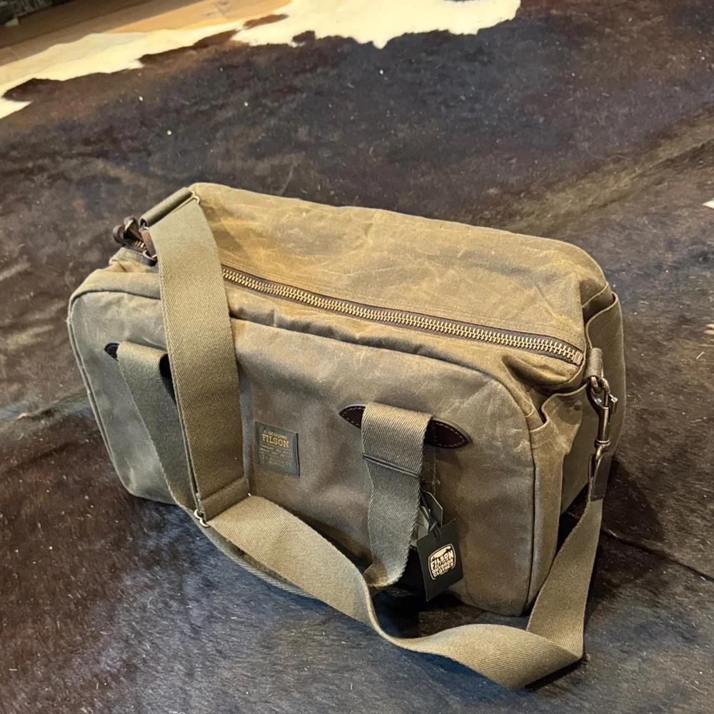 NWT Filson Olive Green Waxed Canvas Tin Cloth Small Duffle - Otter Green